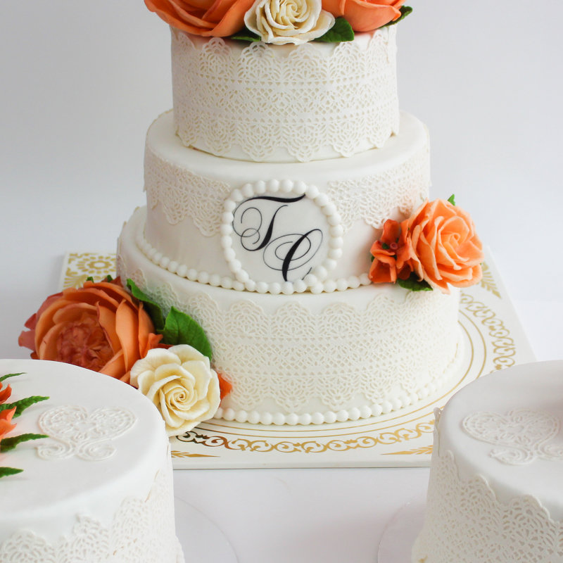 Свадебный торт с цветам 2034